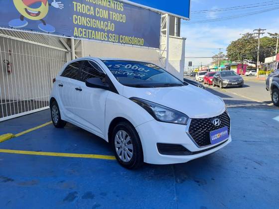 HYUNDAI HB20 1.0 UNIQUE 12V FLEX 4P MANUAL HYUNDAI HB20 1.0 UNIQUE 12V FLEX 4P MANUAL